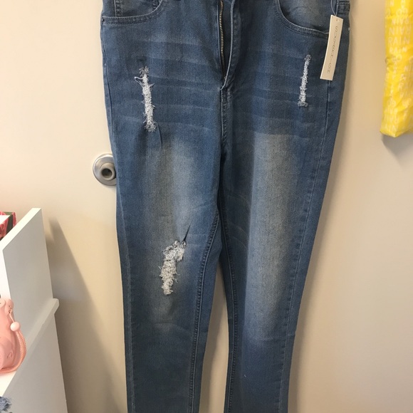 BNWT high waisted skinny jeans! - Picture 2 of 8